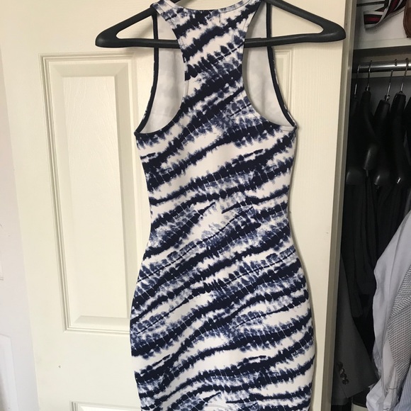 Dynamite- Bodycon Tie Dye Pattern Mini Dress - XS - Picture 2 of 8